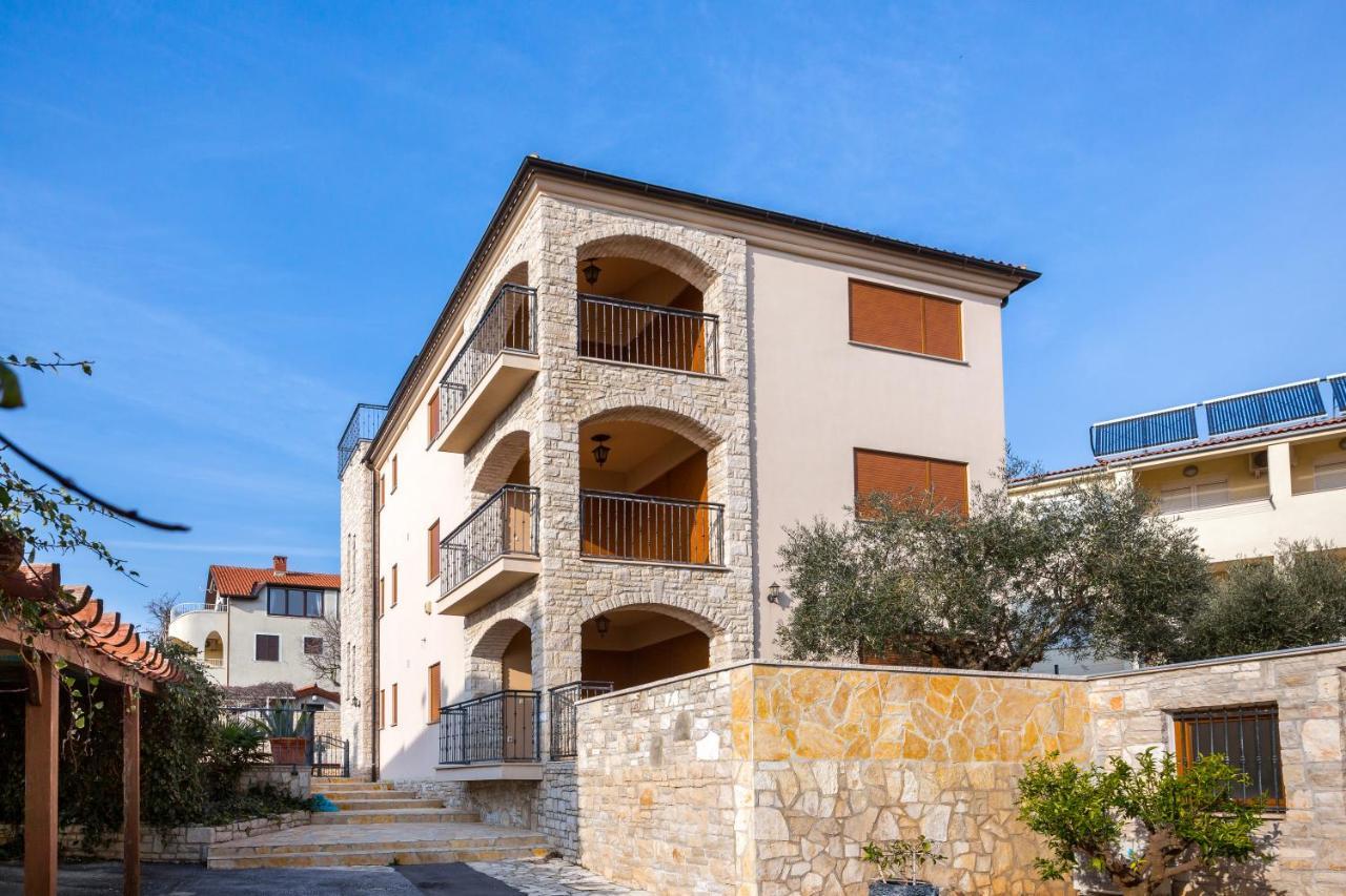 Marlera - Penthouse Apartment Liznjan Exterior photo